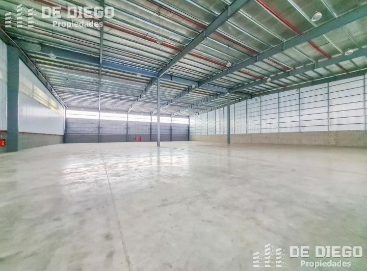 Depósito · 2225m²