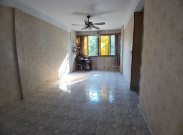 Departamento de 3 ambientes, Flores · Oportunidad! Dpto 3amb Al Frente en Primer Piso