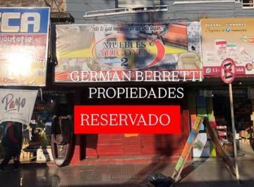 Local comercial · 135m² · Local en Alquiler Ubicado en Lanús Este, Lanús