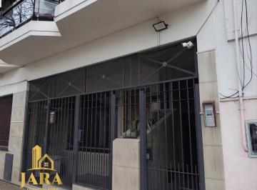 PH · 80m² · 3 Ambientes · PH 3 Amb en Wilde con 2 Patios Privados