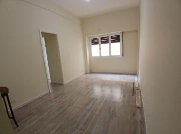Departamento · 51m² · 3 Ambientes · Barracas - 3 Ambientes - Av Montes de Oca 1400