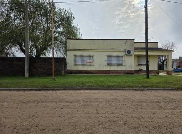Casa · 200m² · 4 Ambientes · 2 Cocheras · Casa en Venta en Caseros, Concepción del Uruguay, Entre Ríos