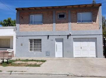 Casa · 147m² · 5 Ambientes · No Sigas Sin Mirar Esta Hermosa Propiedad!