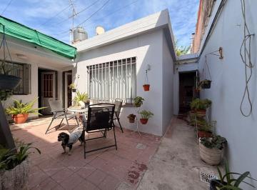 Casa · 59m² · 5 Ambientes · PH en Venta de 2 Dorm. y 2 Patios en General Pueyrredon