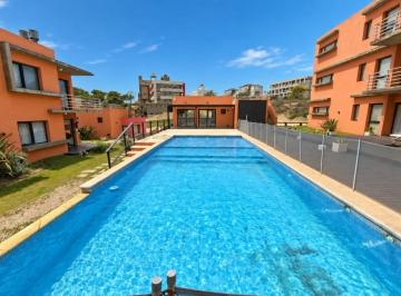 Departamento · 48m² · 2 Ambientes · 1 Cochera · Apartamento con Piscina Zona Sur