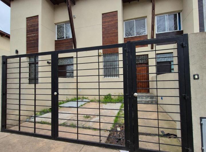 Casa · 90m² · 3 Ambientes · 1 Cochera