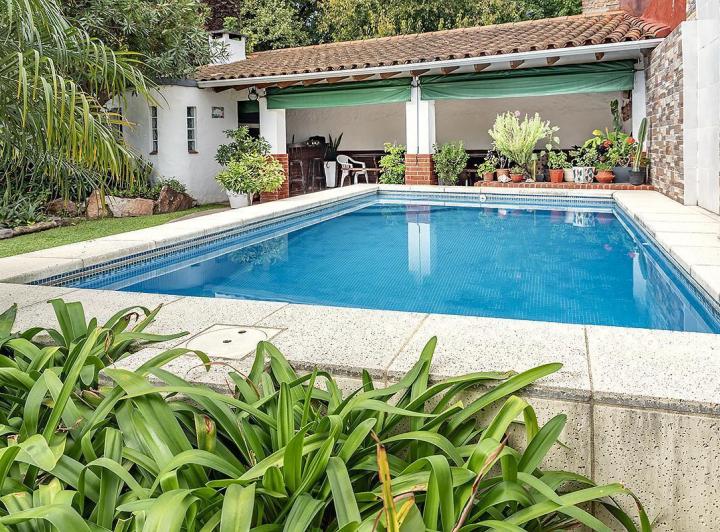 Casa · 172m² · 3 Ambientes · 1 Cochera