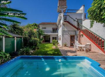 Casa · 249m² · 5 Ambientes · 2 Cocheras · Venta Casa 5 Ambientes/san Fernando/jardin/quincho