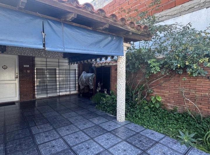 Casa · 63m² · 3 Ambientes · 1 Cochera