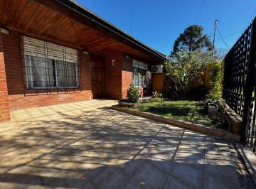 Casa · 152m² · 3 Ambientes · 2 Cocheras · Casa 3 Ambientes Venta 2 Casas en Block