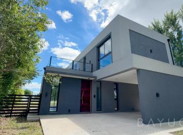 Casa · 180m² · 6 Ambientes · 3 Cocheras · Venta - Casa en Lagoon Pilar - Financiación