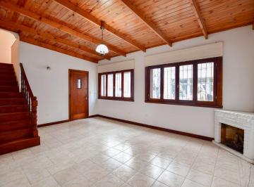 Casa · 181m² · 4 Ambientes · 1 Cochera · Casa en Venta La Plata 3 Dorm. Escritorio