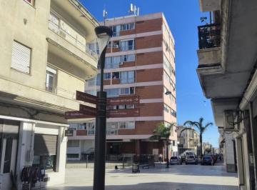 Departamento · 55m² · 3 Ambientes · Alquiler Apartamento 2 Dorm. Ciudad Vieja