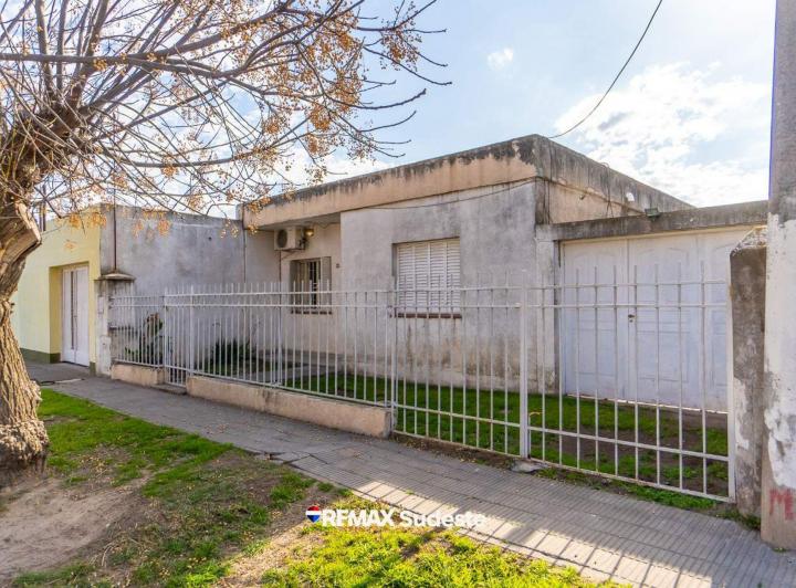 Casa · 80m² · 4 Ambientes · 1 Cochera