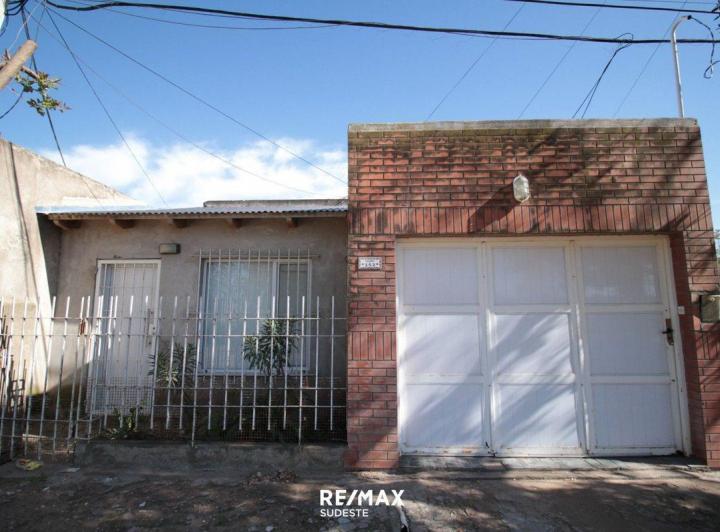 Casa · 96m² · 4 Ambientes · 1 Cochera