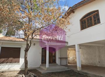 Casa · 371m² · 5 Ambientes · 1 Cochera · Casa en Cafayate - Calle San Lorenzo Al 300