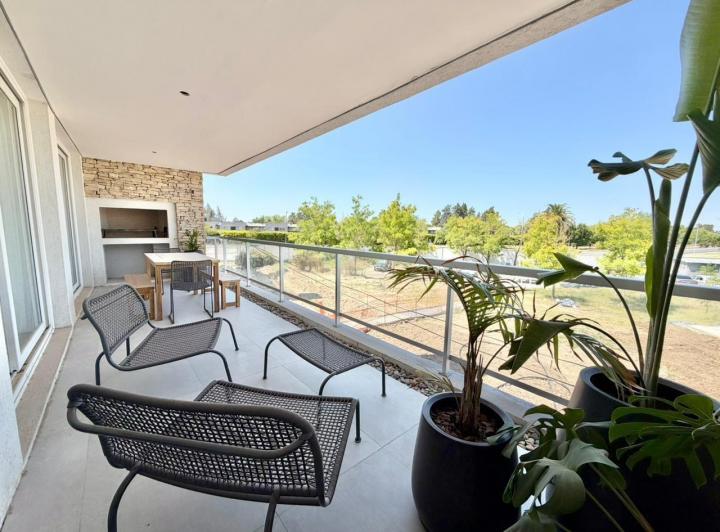 Departamento · 99m² · 4 Ambientes · 1 Cochera