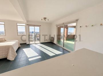 Departamento · 40m² · 1 Cochera · Departamento en Alquiler en La Plata Monoambiente con Terraza Propia y Cochera Opcional