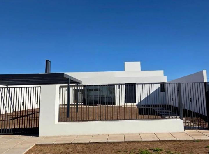 Casa · 187m² · 7 Ambientes · 2 Cocheras