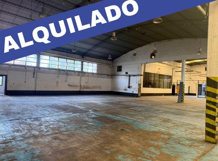Depósito · 2300m²