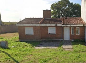 Casa · 75m² · 5 Ambientes · Casa 3 Dorm. y Patio, Apta Crédito, Paraná