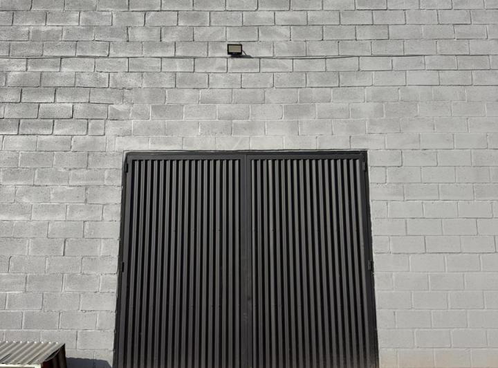 Local comercial · 100m²