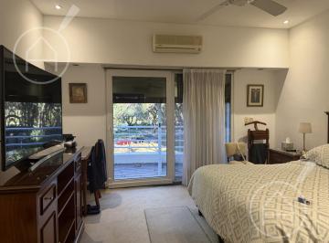 PH · 195m² · 5 Ambientes · 1 Cochera · Venta PH Triplex Cinco Ambientes Belgrano Chico