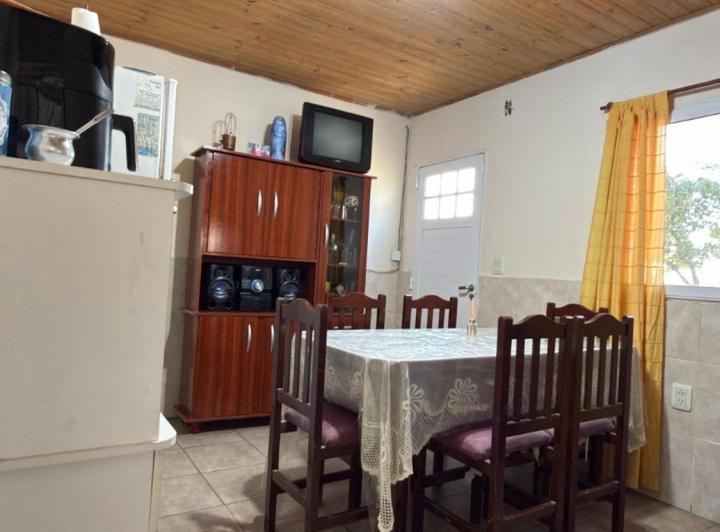 Casa · 320m² · 4 Ambientes · 1 Cochera