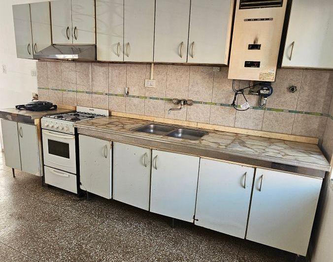 Casa · 78m² · 5 Ambientes · 1 Cochera
