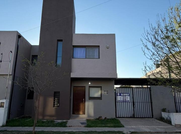 PH · 115m² · 5 Ambientes · 1 Cochera