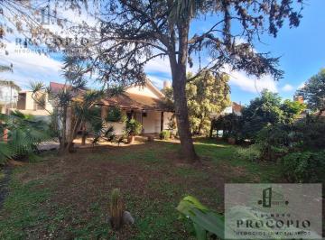 Quinta vacacional · 155m² · 3 Ambientes · 3 Cocheras · Chalet con Pileta en Venta en Padua - Apto Credito