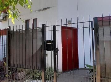 Casa · 90m² · 5 Ambientes · Casa en Venta - 3 Dorm. 1 Baño - Hurlingham