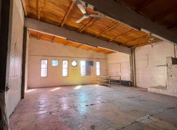 Bodega-Galpón , Córdoba · Salon/deposito en Venta, Centro
