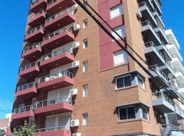 Departamento de 2 ambientes, Rosario · Departamento 1 Dormitorio - Frente - Muy Luminoso