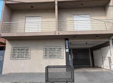 Departamento de 2 ambientes, General San Martín · Oportunidad! 2 Ambientes Al Frente en Buena Zona de José Leon Suarez!