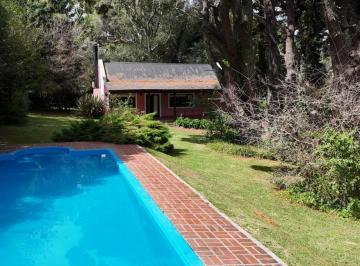 Casa · 90m² · Hermoso Chalet de 3 Ambientes de Estilo Rustico