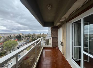 Departamento · 152m² · 5 Ambientes · 2 Cocheras · Departamento en Área Centro Este