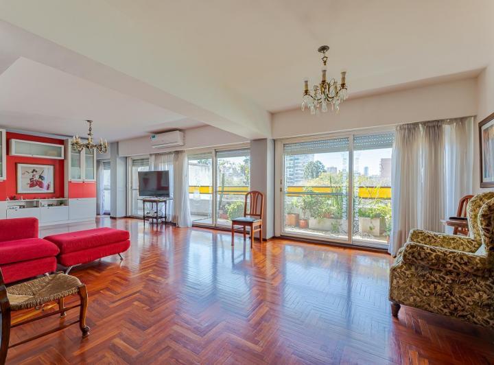 Departamento · 222m² · 7 Ambientes · 1 Cochera