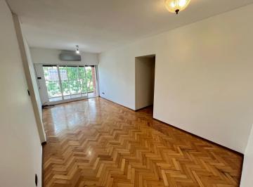 Departamento de 4 ambientes, Villa Luro · Semipiso 4 Ambientes con Dos Baños. Frente Balcón. (Jonte y Lope de Vega).