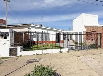 Casa · 2 Dormitorios · Casa en Alquiler
