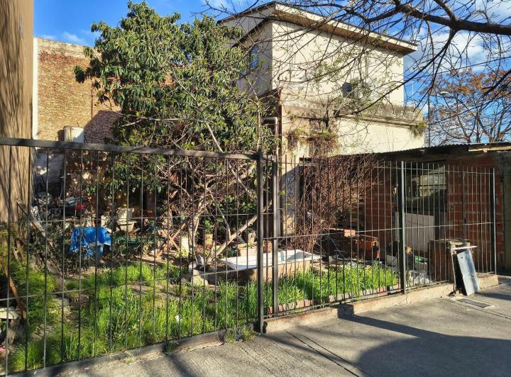 Terreno · 227m²