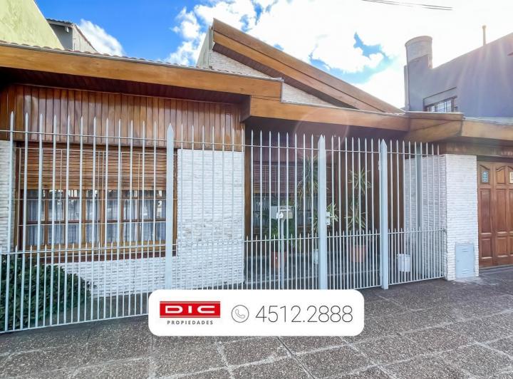 Casa · 119m² · 5 Ambientes · 1 Cochera