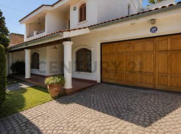 Casa · 350m² · 4 Dormitorios · 2 Cocheras · Venta Casa 4 Dorm Barrio Alto Verde Impecable