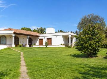 Casa de 4 ambientes, Villa Allende · Casa de Categoría en Villa Allende Golf