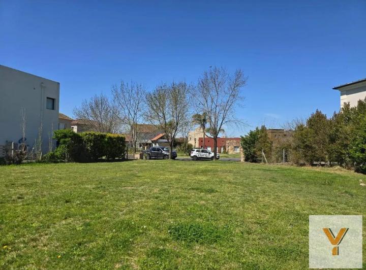 Terreno · 900m²
