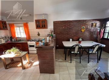Casa · 70m² · 3 Ambientes · 2 Cocheras · Casa 2 Dorm. en Alta Gracia