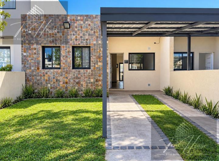 Casa · 110m² · 3 Ambientes · 1 Cochera