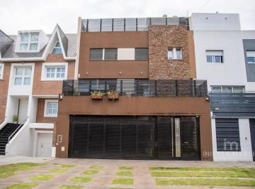 Casa · 428m² · 5 Ambientes · 5 Cocheras · Casa en Barrio Naon