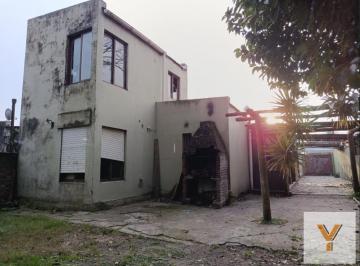 PH · 120m² · 5 Ambientes · PH en Venta - 2 Dorm. 1 Baño - La Plata