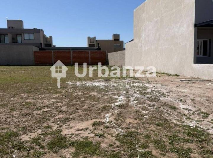 Terreno · 360m²